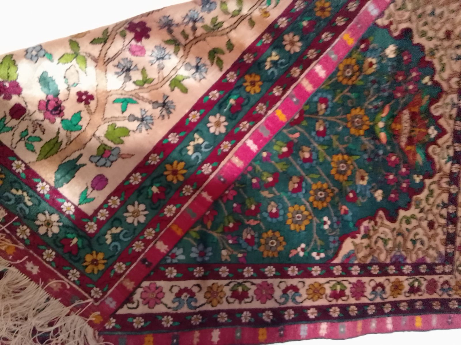 Double-Sided Pure Silk Handmade Carpet