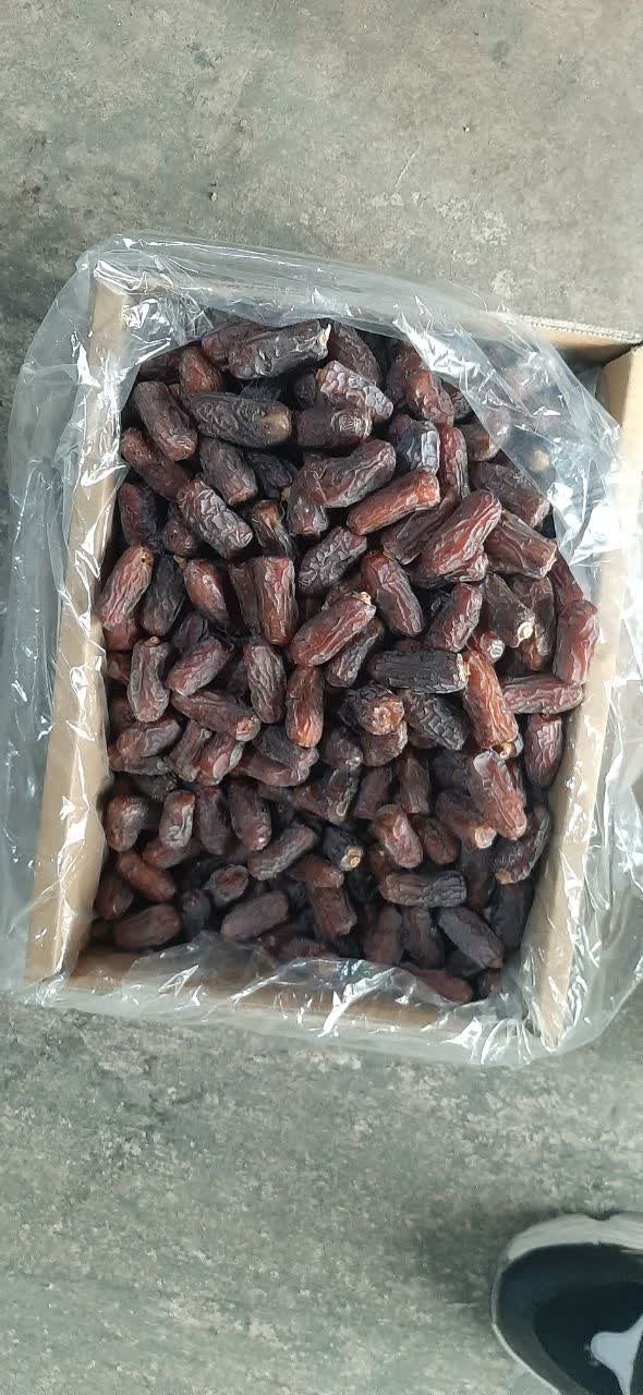 Premium Piarom Dates