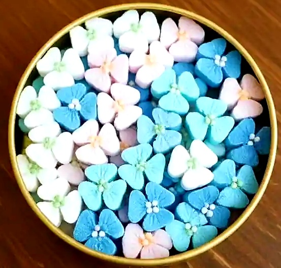 Ghandnoosh Sugar Cubes and Rock Candy