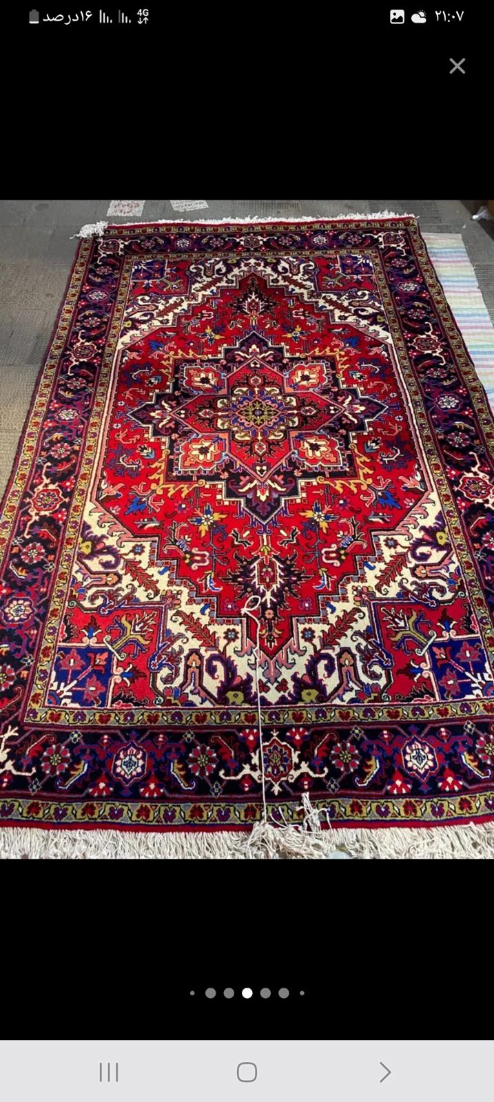 Handmade Heriz Rug